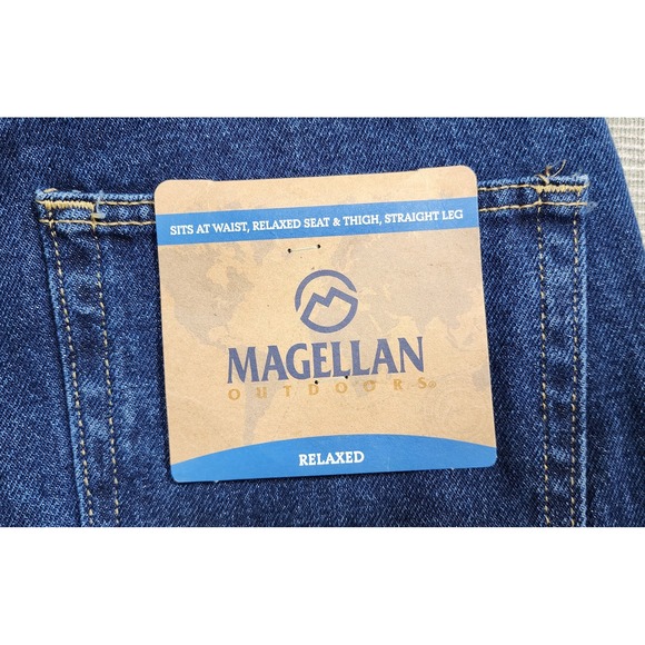 Magellan Outdoors Mens Relaxed Fit Straight Leg Blue Denim Jeans 36x32 - Picture 9 of 10